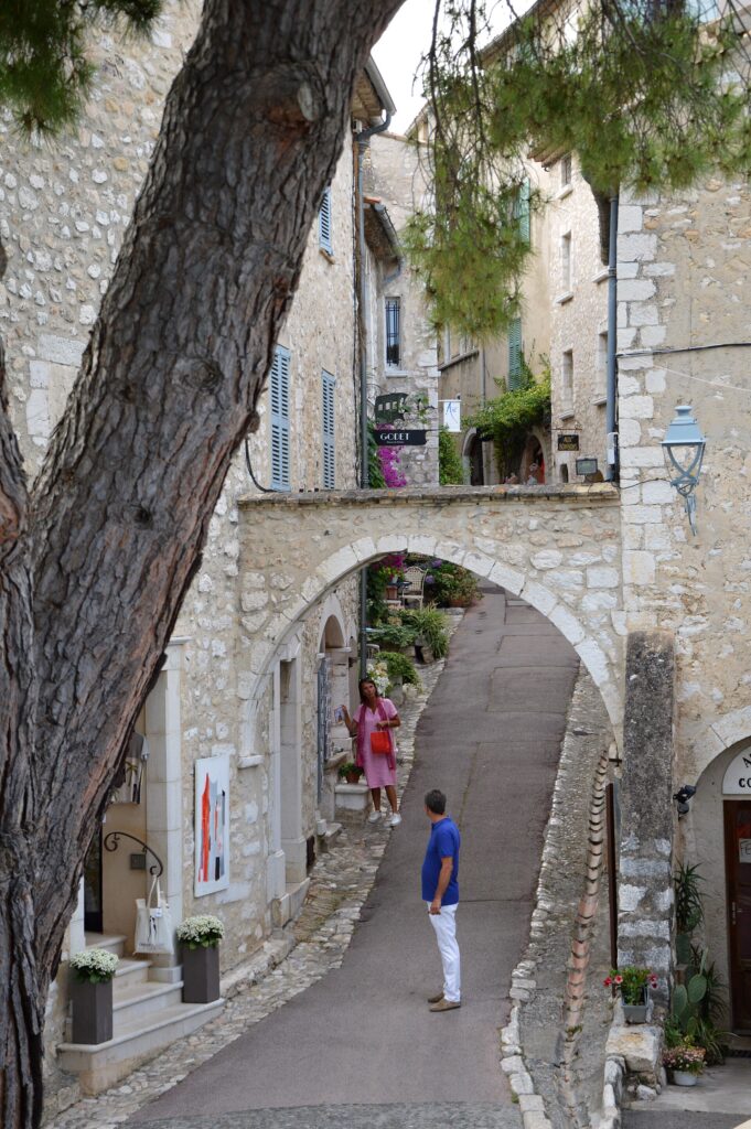 Nice to Saint-Paul-de-Vence: How to Get There and What to See