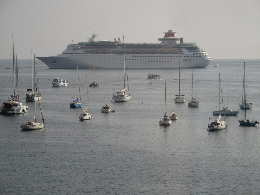 Nice to Villefranche-sur-Mer: Train, Bus, Walk or Private Driver